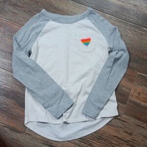 Cat & Jack Long Sleeve Gray and White Tee M(7/8) EUC